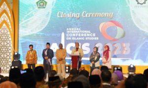 CA8BAB32-2447-464F-BD3B-D17659F93616